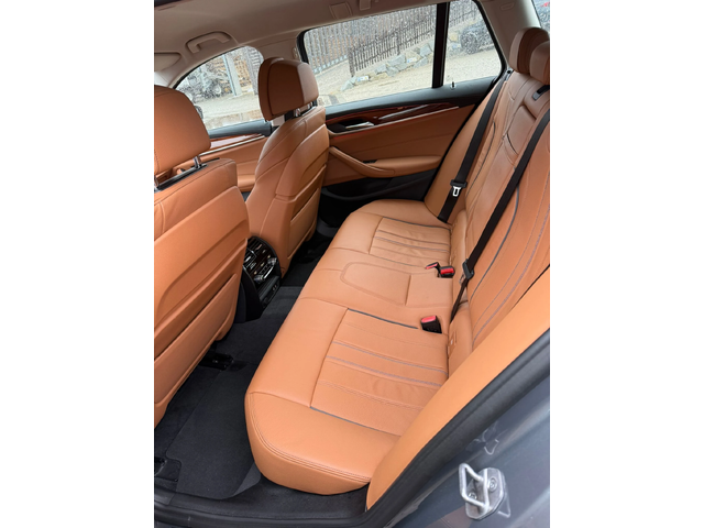 BMW 520 d xDrive* Luxury line* LCI* - автомобили, коли, обяви за нови и употребявани 8