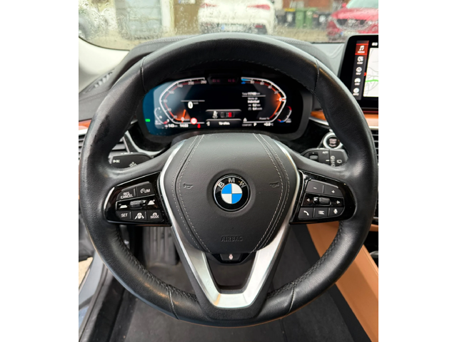 BMW 520 d xDrive* Luxury line* LCI* - автомобили, коли, обяви за нови и употребявани 9