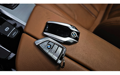 BMW 520 * M Sport* Digital Key* Keyless* Navi - автомобили, коли, обяви за нови и употребявани 16