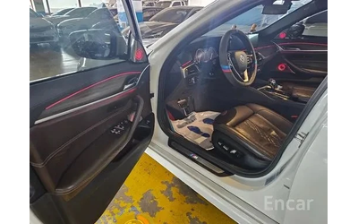 BMW 520 * ДИСТРОНИК * 360 * ОБДУХВАНЕ * B&W* DIGITAL - автомобили, коли, обяви за нови и употребявани 6
