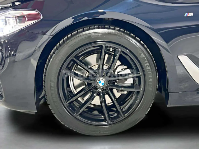 BMW 520 * ДИСТРОНИК * HUD * 360 * ОБДУХВАНЕ - автомобили, коли, обяви за нови и употребявани 14