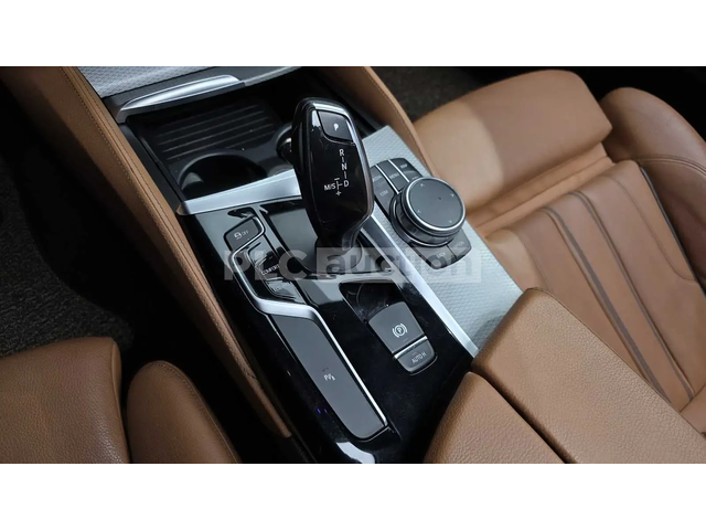 BMW 520 ПОДГРЕВИ * ШИБИДАХ * KEYLESS * HEAD-UP - автомобили, коли, обяви за нови и употребявани 8