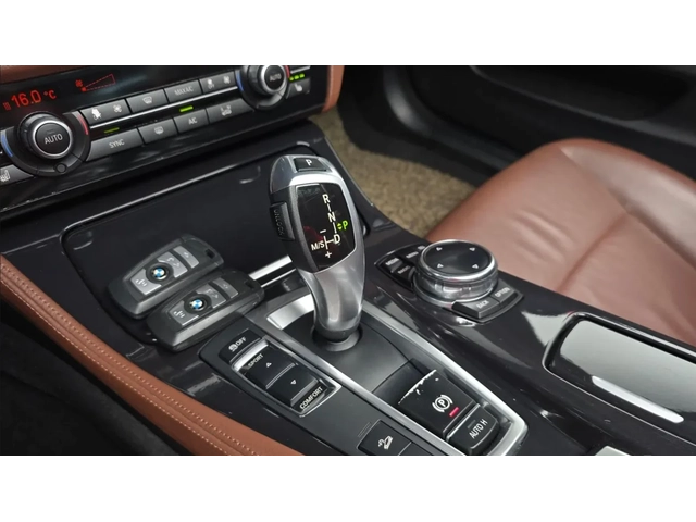 BMW 520 d F10 xDRIVE - автомобили, коли, обяви за нови и употребявани 8