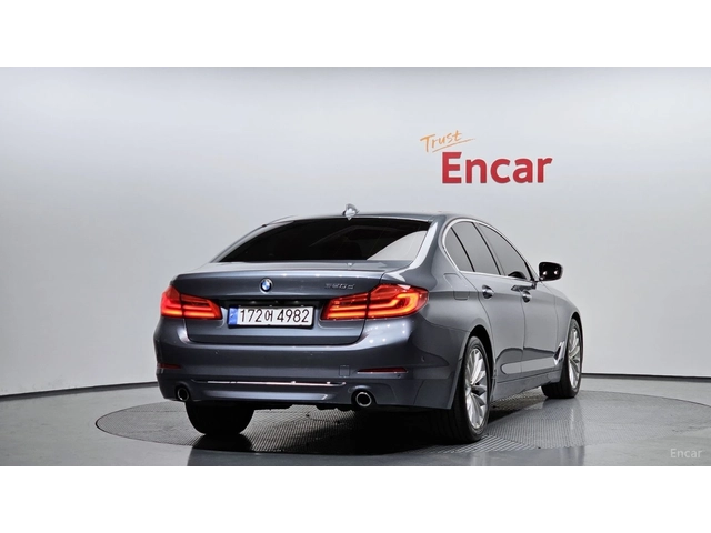BMW 520 LUXURY SPECIAL EDITION* КОЖА* НАВИ* ПАНО* HUD - автомобили, коли, обяви за нови и употребявани 1