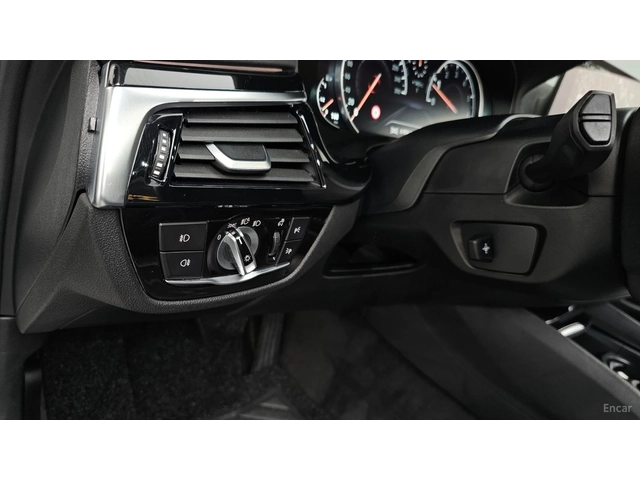 BMW 520 Luxury* КОЖА* НАВИ* ПАНО* КАМЕРА* HUD - автомобили, коли, обяви за нови и употребявани 14