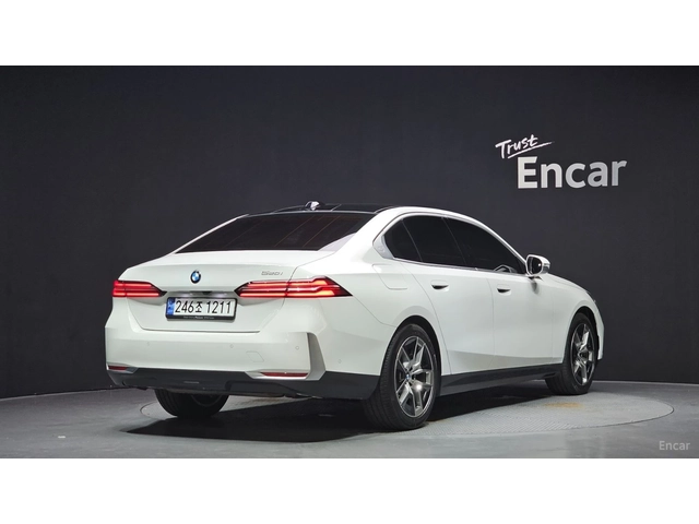BMW 520 ПАМЕТ* ПОДГЕВ* ОБДУХВАНЕ* 360 КАМЕРА* HEADUP - автомобили, коли, обяви за нови и употребявани 1
