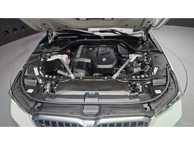 BMW 520 ПАМЕТ* ПОДГЕВ* ОБДУХВАНЕ* 360 КАМЕРА* HEADUP - автомобили, коли, обяви за нови и употребявани 5