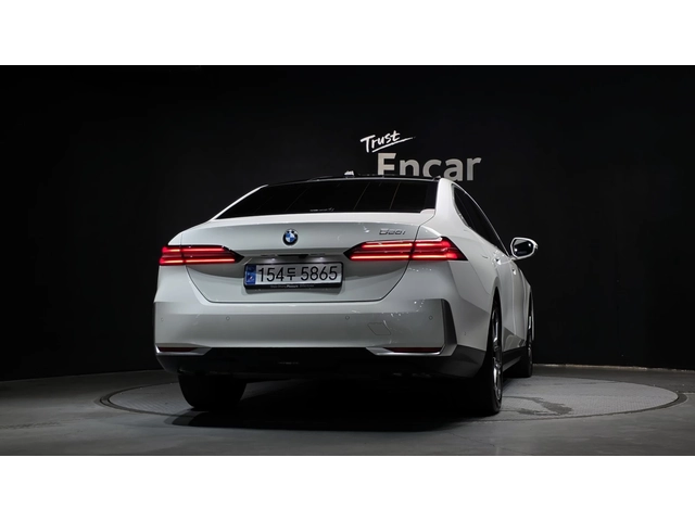 BMW 520 - автомобили, коли, обяви за нови и употребявани 3