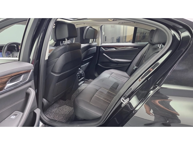 BMW 520 520i Luxury | HUD | 360  | MEMORY - автомобили, коли, обяви за нови и употребявани 14