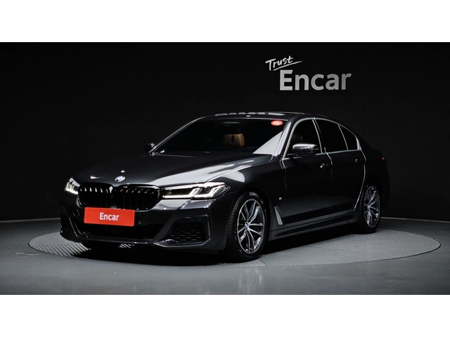 BMW 520 520i M Sport | HUD | ACC | MEMORY - автомобили, коли, обяви за нови и употребявани 0