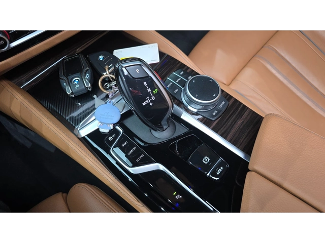 BMW 520 520i M Sport | HUD | ACC | MEMORY - автомобили, коли, обяви за нови и употребявани 12