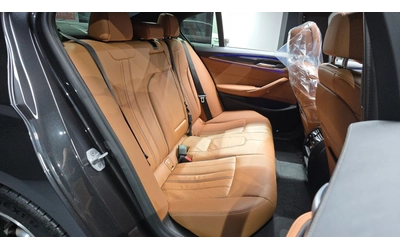 BMW 520 520i M Sport | HUD | ACC | MEMORY - автомобили, коли, обяви за нови и употребявани 13