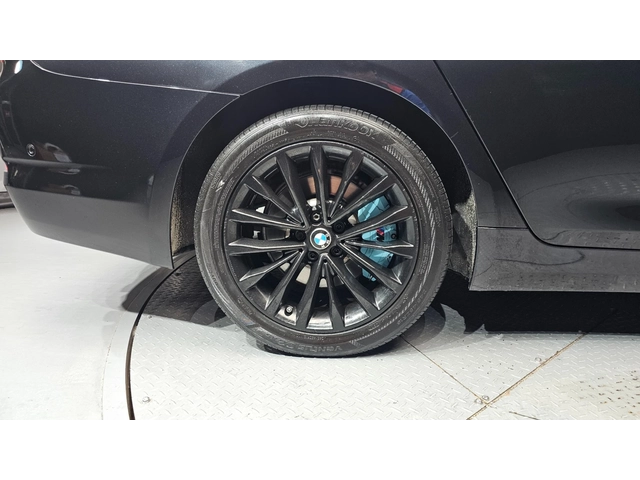 BMW 520 520d M Sport | HUD | ACC | Memory - автомобили, коли, обяви за нови и употребявани 16