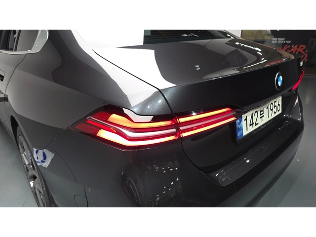 BMW 520 G60 - автомобили, коли, обяви за нови и употребявани 4