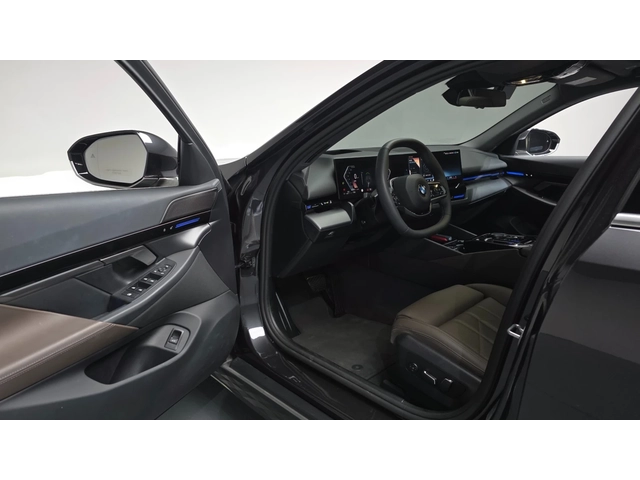 BMW 520 G60 - автомобили, коли, обяви за нови и употребявани 8