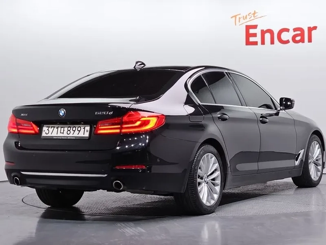 BMW 520 d-MSport - САМО 30% АВАНС - автомобили, коли, обяви за нови и употребявани 1