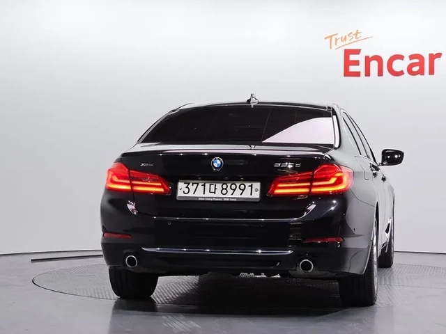 BMW 520 d-MSport - САМО 30% АВАНС - автомобили, коли, обяви за нови и употребявани 3