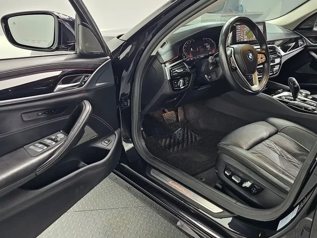 BMW 520 d-MSport - САМО 30% АВАНС - автомобили, коли, обяви за нови и употребявани 9