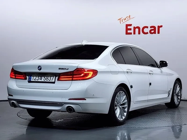 BMW 520 d-MSport - САМО 30% АВАНС - автомобили, коли, обяви за нови и употребявани 1