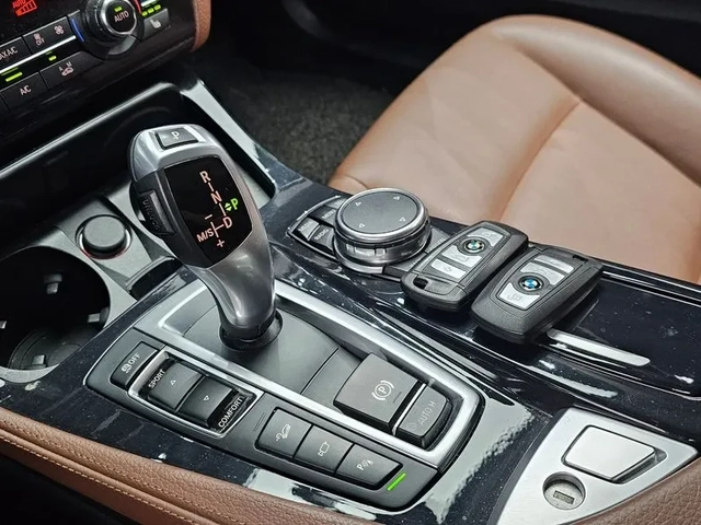 BMW 520 d-MSport xDrive - САМО 30% АВАНС - автомобили, коли, обяви за нови и употребявани 8