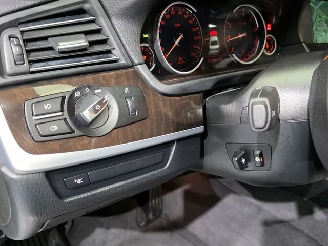 BMW 520 - автомобили, коли, обяви за нови и употребявани 13
