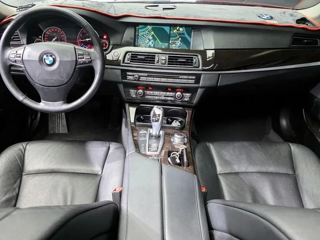 BMW 520 - автомобили, коли, обяви за нови и употребявани 6