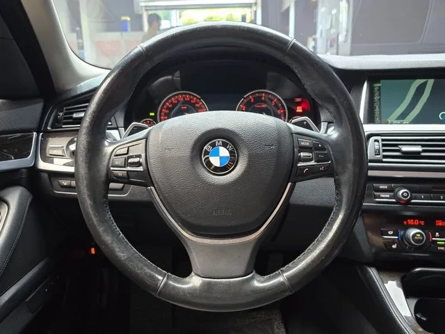 BMW 520 - автомобили, коли, обяви за нови и употребявани 12