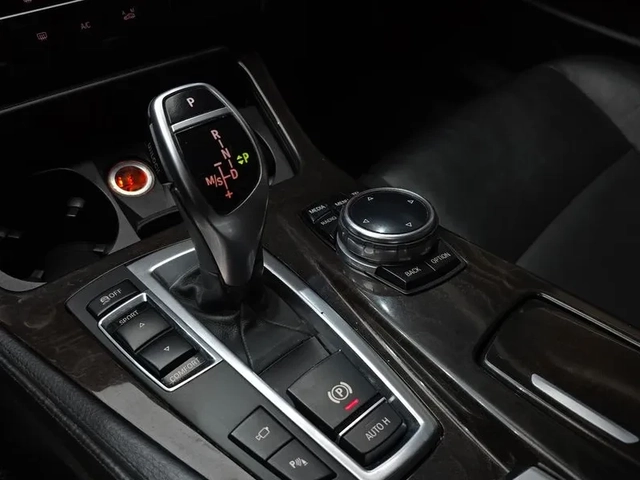 BMW 520 - автомобили, коли, обяви за нови и употребявани 8
