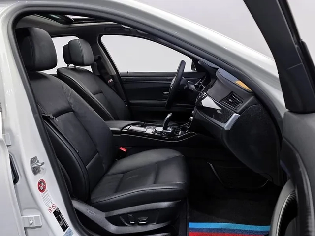BMW 520 - автомобили, коли, обяви за нови и употребявани 10