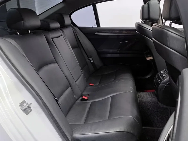 BMW 520 - автомобили, коли, обяви за нови и употребявани 11
