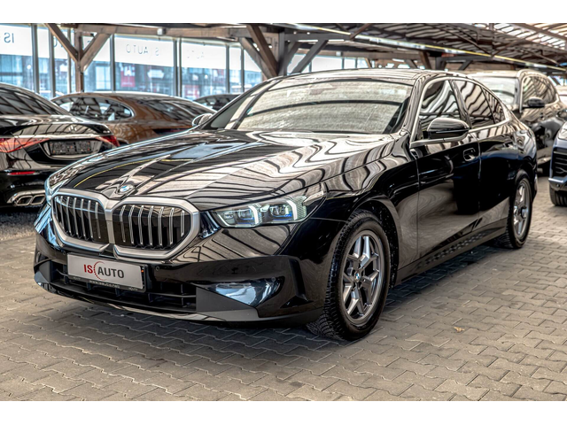 BMW 520 i/Ambient/Virtual/Active Guard/Adaptive Led/Pedestrian - автомобили, коли, обяви за нови и употребявани 2