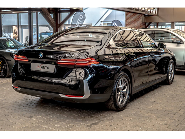 BMW 520 i/Ambient/Virtual/Active Guard/Adaptive Led/Pedestrian - автомобили, коли, обяви за нови и употребявани 5