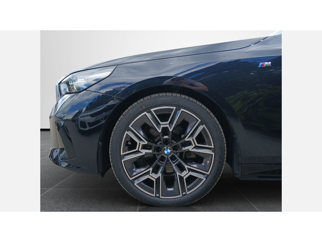 BMW 520d xDrive - автомобили, коли, обяви за нови и употребявани 4