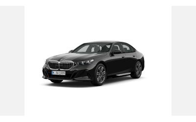 bmw-520i-sedan - 0