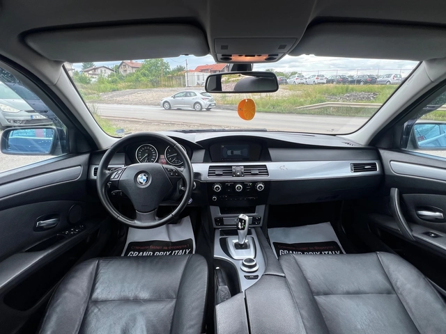 BMW 523 - автомобили, коли, обяви за нови и употребявани 9
