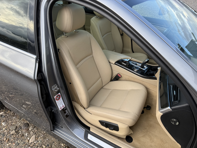 BMW 525 2.0D x-Drive/Luxury/8ск./Панорама/Амбиент/Лизинг - автомобили, коли, обяви за нови и употребявани 10