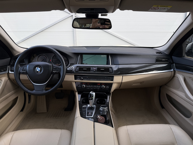 BMW 525 2.0D x-Drive/Luxury/8ск./Панорама/Амбиент/Лизинг - автомобили, коли, обяви за нови и употребявани 12