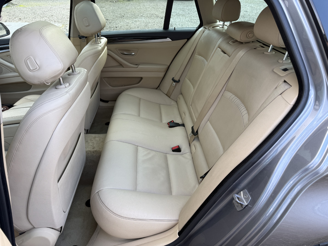 BMW 525 2.0D x-Drive/Luxury/8ск./Панорама/Амбиент/Лизинг - автомобили, коли, обяви за нови и употребявани 8