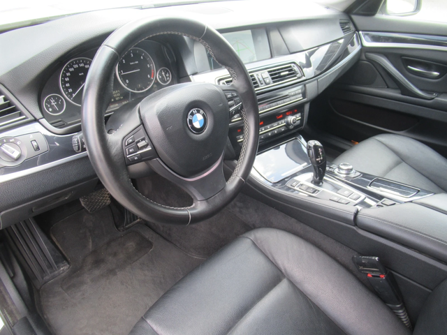 BMW 525 d X-Drive M Paket - автомобили, коли, обяви за нови и употребявани 12