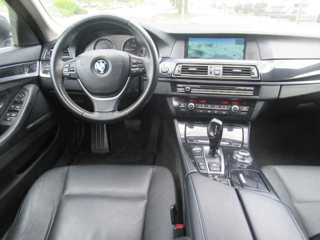 BMW 525 d X-Drive M Paket - автомобили, коли, обяви за нови и употребявани 13