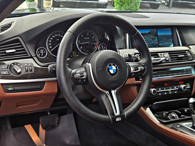 BMW 525 D/M5/CAR PLAY/DISTRONIC/ПОДГРЕВ/AUTO HOLD/ШИБЕДАХ/ - автомобили, коли, обяви за нови и употребявани 8