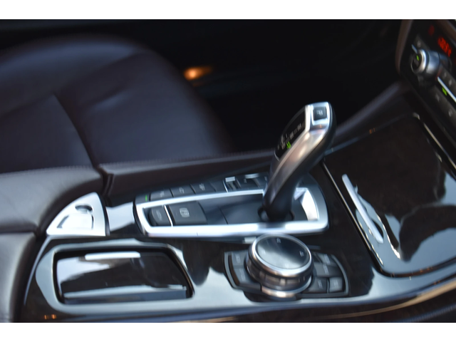 BMW 525 xDrive* FACELIFT* BUSINESS-PACK - автомобили, коли, обяви за нови и употребявани 12