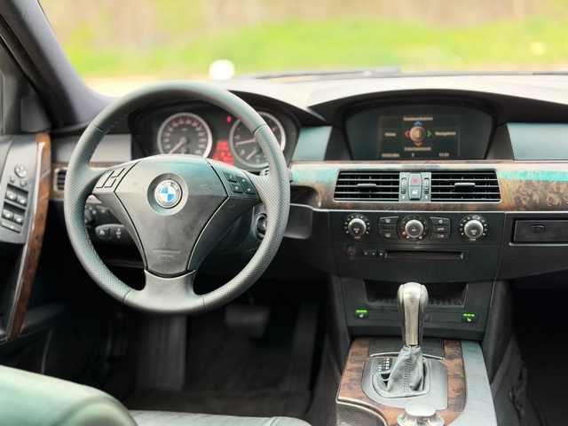 BMW 525 2.5d~M-PAKCET~АВТОМАТ~КОЖА~НАВИ - автомобили, коли, обяви за нови и употребявани 10