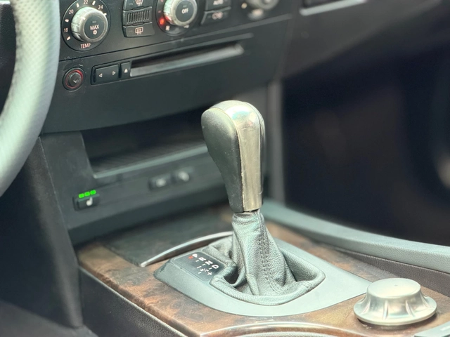 BMW 525 2.5d~M-PAKCET~АВТОМАТ~КОЖА~НАВИ - автомобили, коли, обяви за нови и употребявани 15