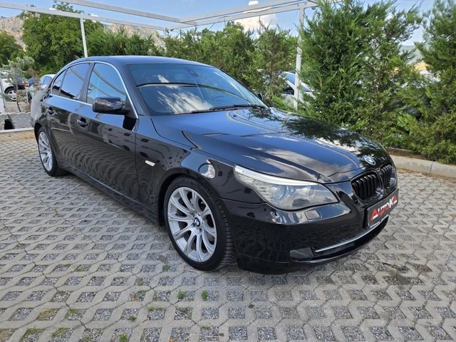 BMW 525 3.0D-197кс= FACELIFT= АВТОМАТ= НАВИ= КСЕНОН - автомобили, коли, обяви за нови и употребявани 1