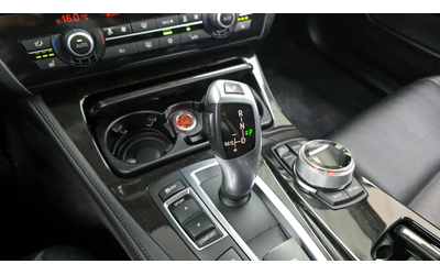 BMW 528 5 Series (F10) - автомобили, коли, обяви за нови и употребявани 8