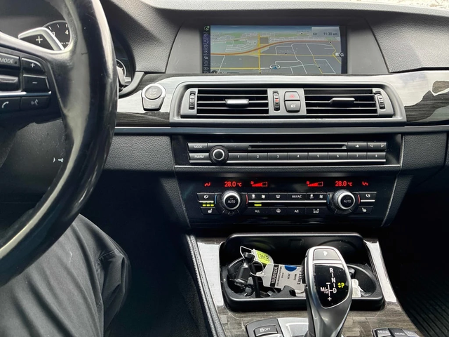 BMW 528 * 528i xDrive * CARFAX * ЦЕНА ДО БГ - автомобили, коли, обяви за нови и употребявани 7