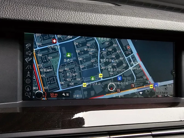 BMW 528 I xDrive - автомобили, коли, обяви за нови и употребявани 13