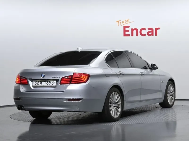 BMW 528 I xDrive Luxury Plus - автомобили, коли, обяви за нови и употребявани 1