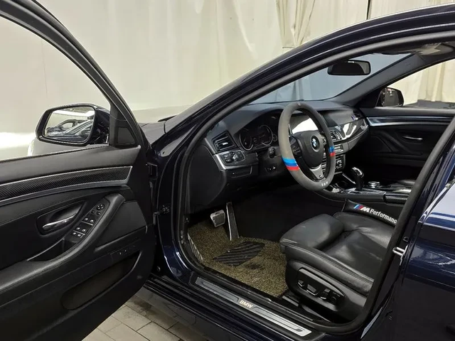 BMW 528 528I xDrive Luxury Plus - автомобили, коли, обяви за нови и употребявани 9